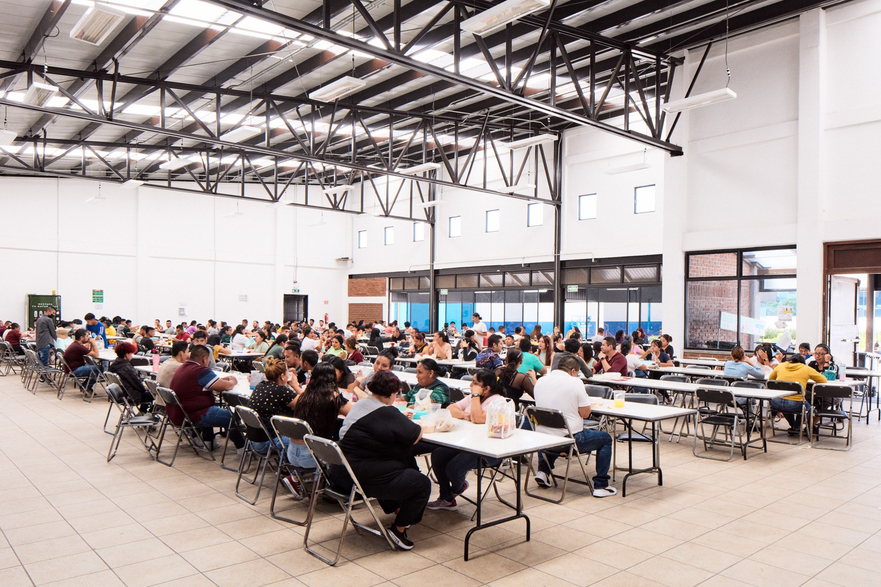 Comedor industrial de Grupo Martex con comidas nutritivas